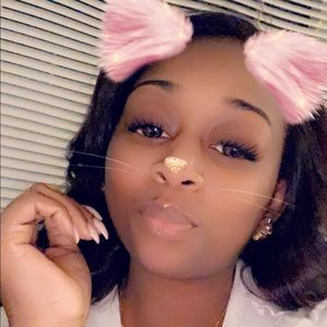 Meet your Posher, Ronisha